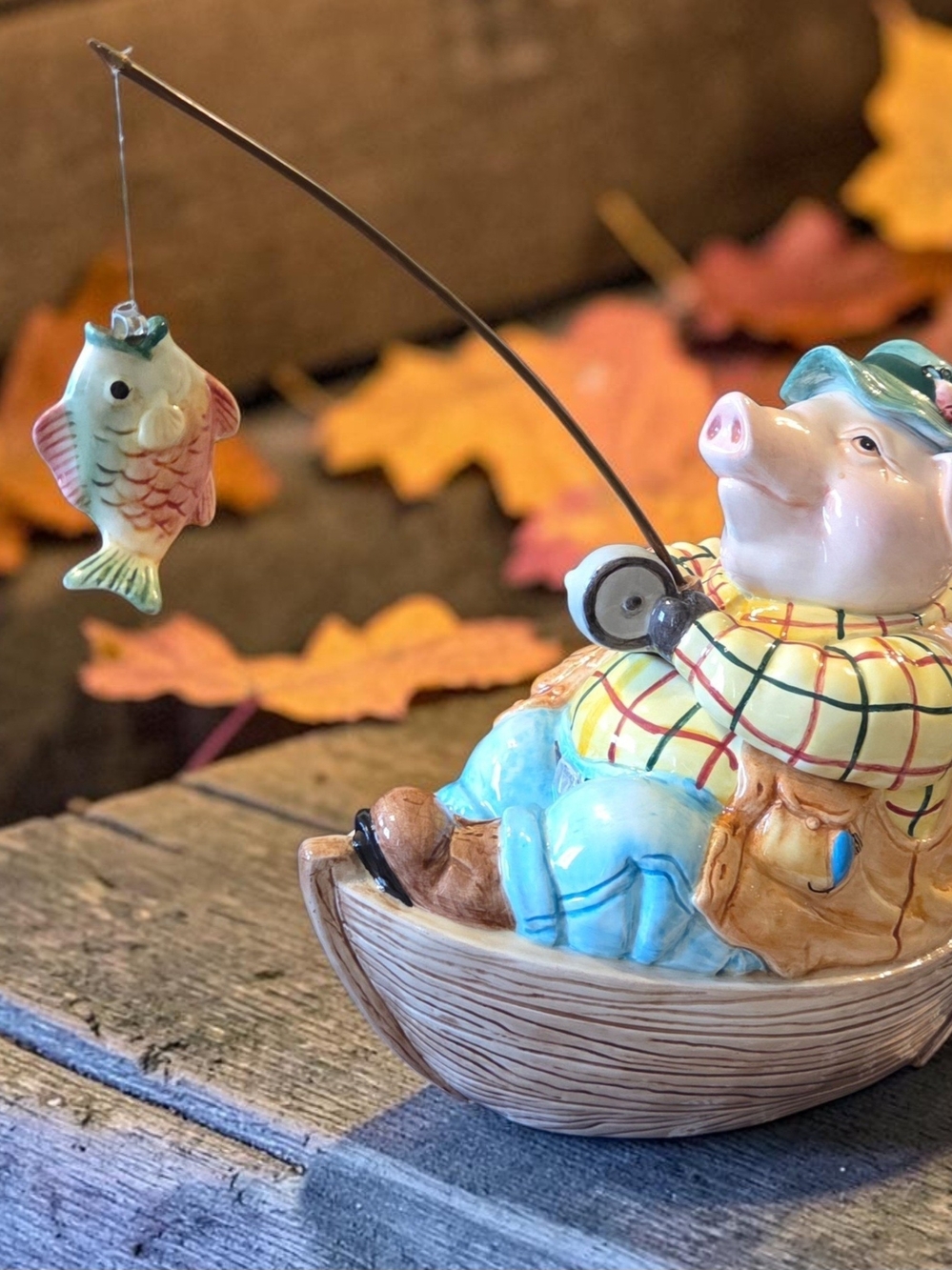 Fitz and Floyd Pig Fisherman Dish Earthenware Excellent Condition